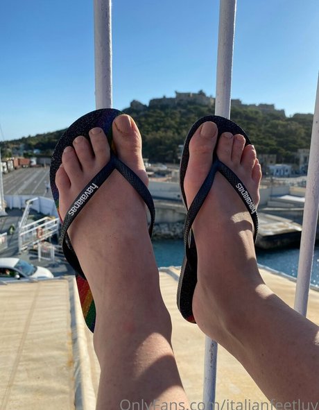 italianfeetluv xxx actress pic
