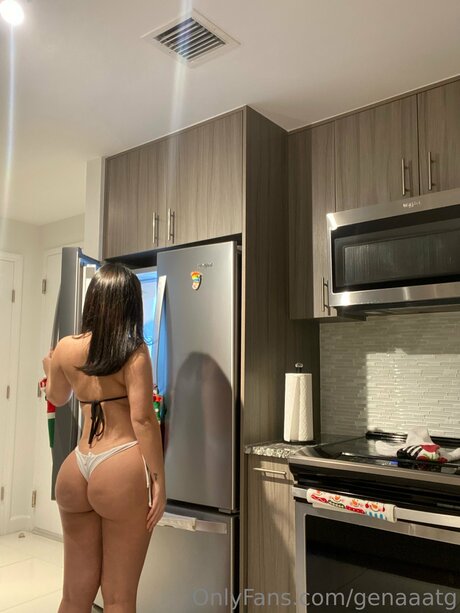 genaaatg pornstar art photo