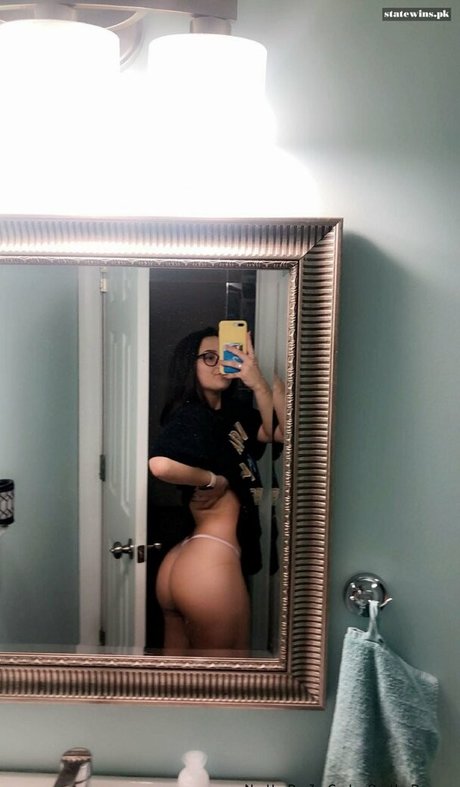 Annika Becker hot pornstar img