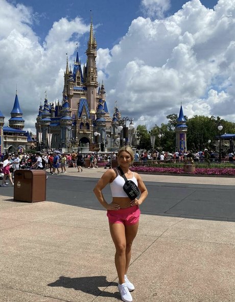 milf stockings onlyfans top pictures