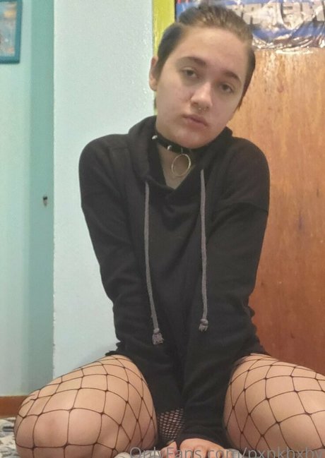 pxnkbxby model nude photos