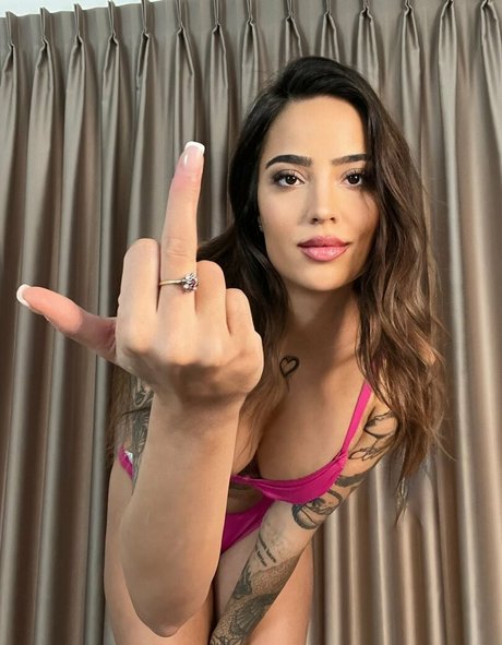 sashaswan hot model pictures