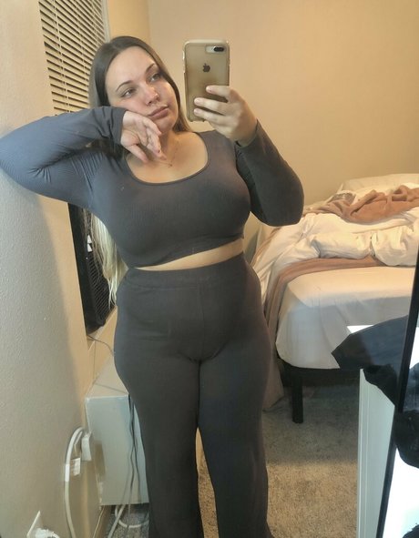 krispytofuuu sex pornstar gallery