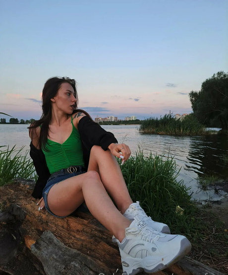 yanafoxy free perfect pornstar picture