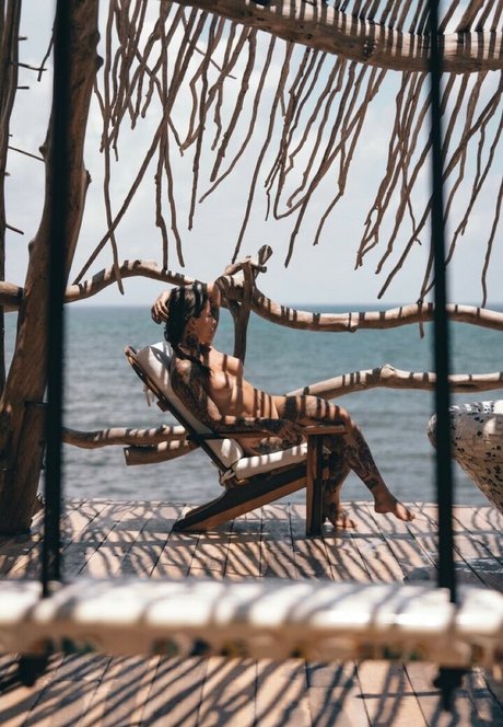 Chloie Jonsson perfect model pics