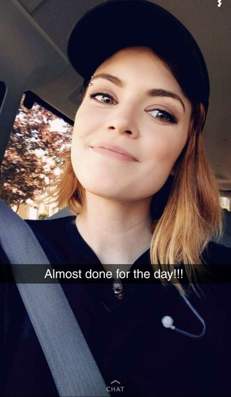 RipMika star nude photos