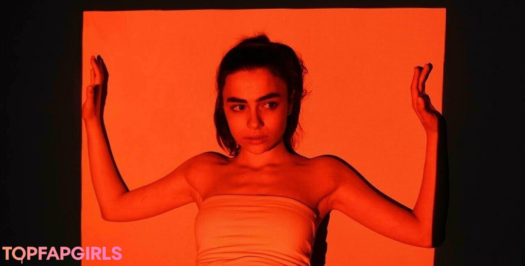 wednesday add star photos