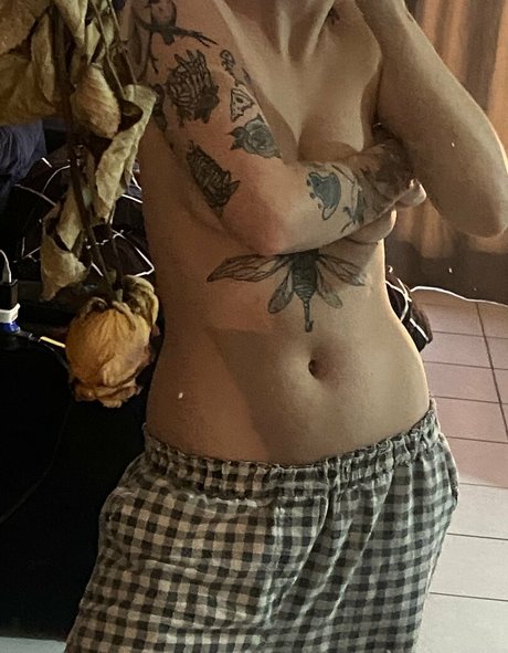 Agnees Monteiro star beautiful photos