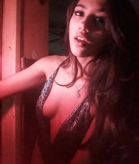 Floppy Abril star xxx picture