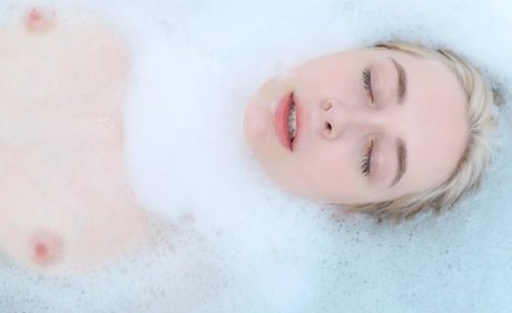 Nanno Choo ASMR pornstar erotic gallery