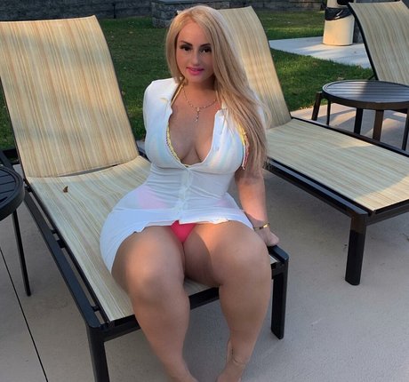 Ivoryyyyy exclusive model pictures