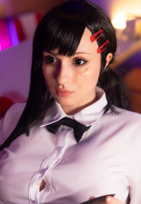 Shadory Cos nude actress pic