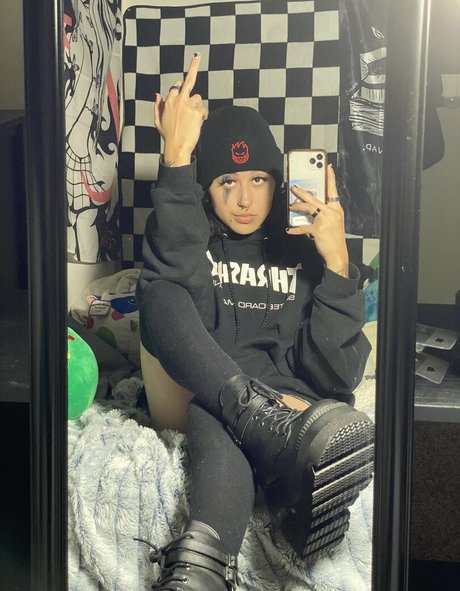 Suedmza pretty model galleries