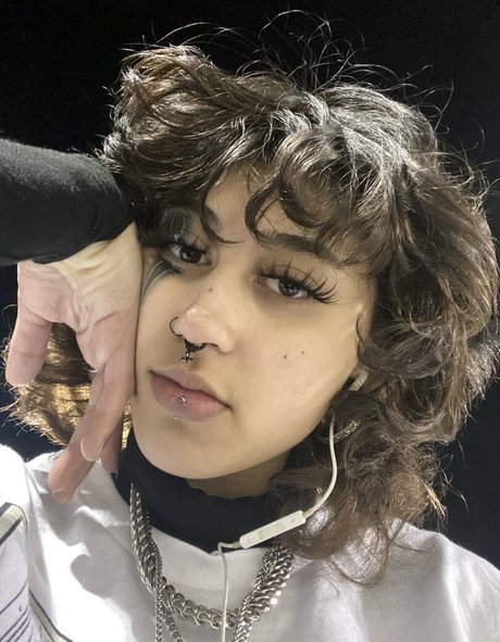 Suedmza top actress pic