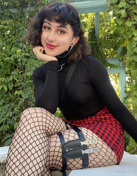 Suedmza pornstar sexy galleries