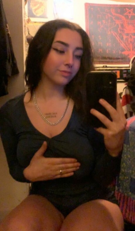 Emma Petch naked actress images