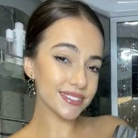 Rileysim88 hot model pictures