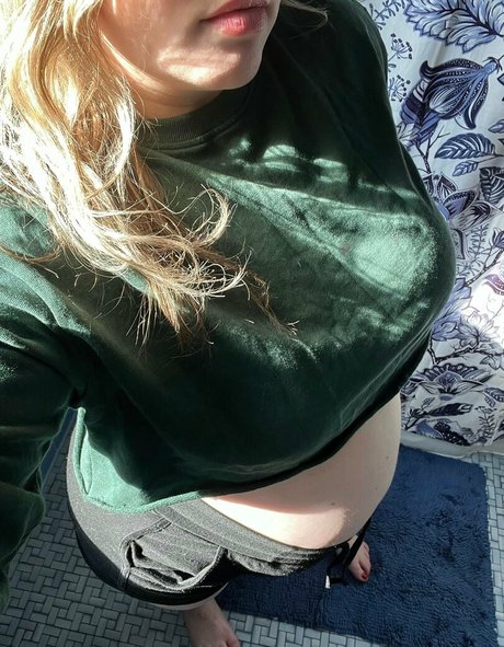 c anne model free image