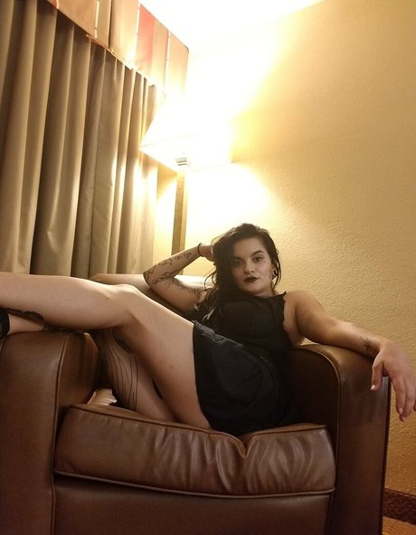 arckeyanne model perfect photos