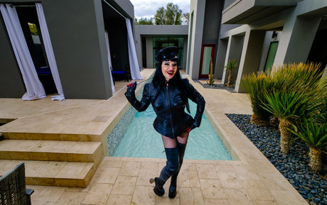 mayasinstress nude actress image