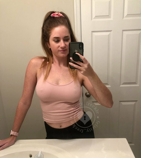 Felicity Freckle model perfect pic