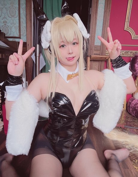 Poison2mui hot star pics