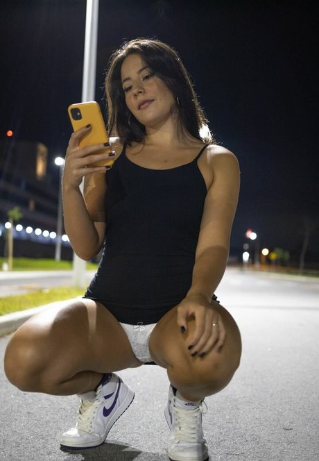 Ellenzinha star adult galleries