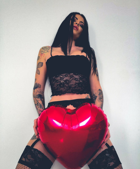 lory tatt model nudes pic