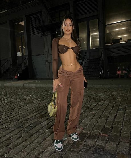 squirting onlyfans naked image