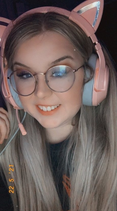 stormieadams93 model naked images