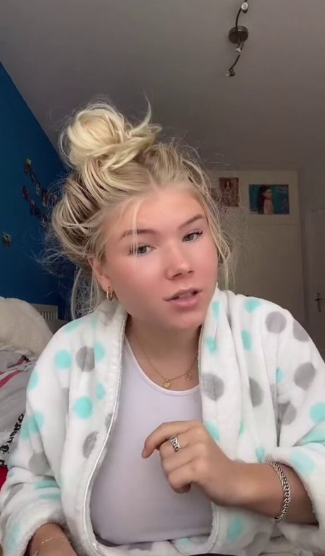 Kusrubxx model high quality pic