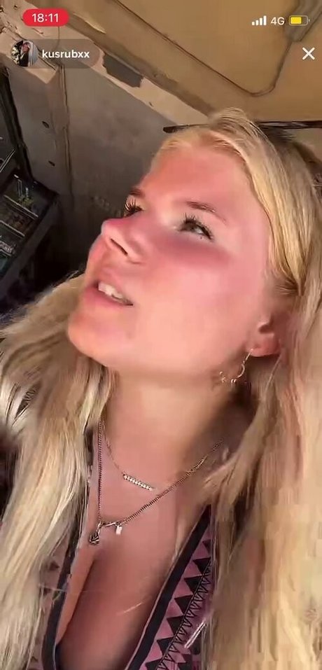 Kusrubxx sex actress photos