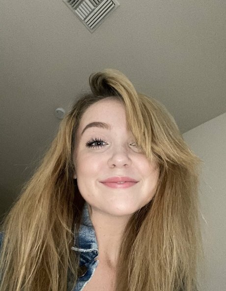 Nikole Nash naked pornstar pics