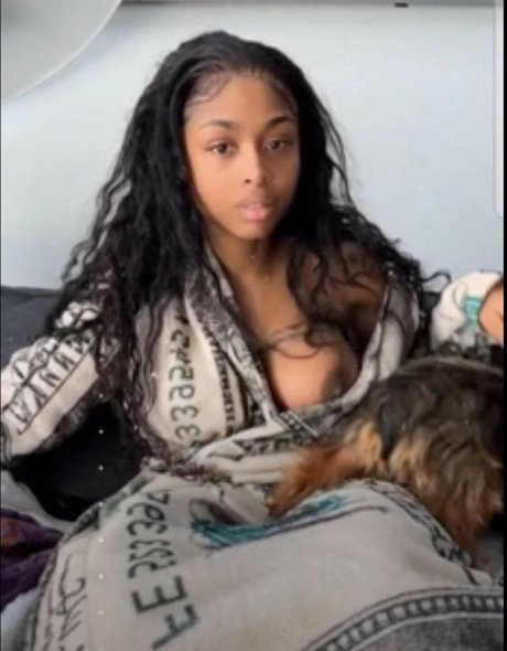 Anayalovenote actress pic