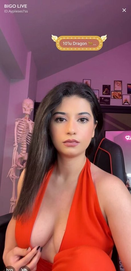 AyparsSss star hot photos