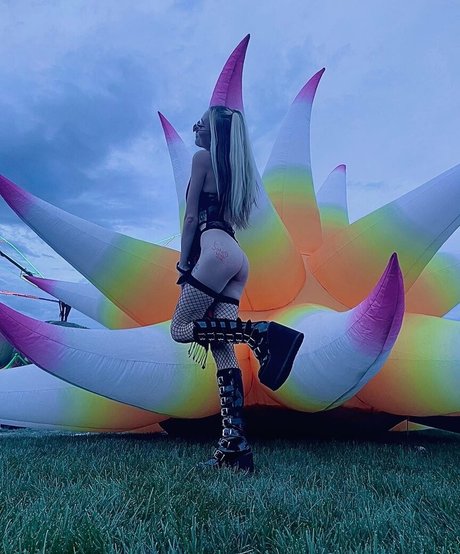 Lilplaybunny beautiful star picture