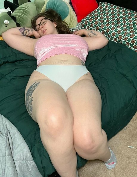 EarthenDruid model porn pic