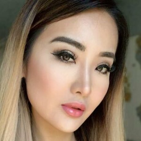 Emily108 perfect actress pic