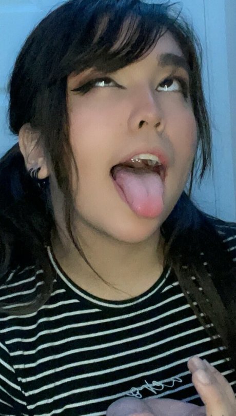 yandericia naked star pics