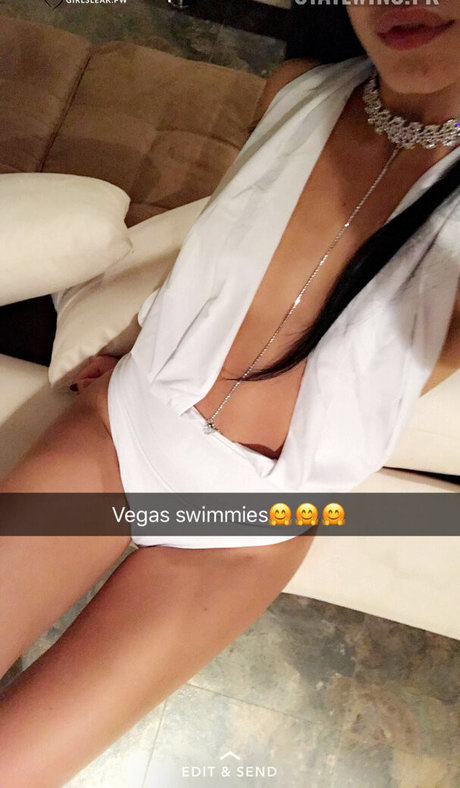 Madelyn Karoub hot model pics