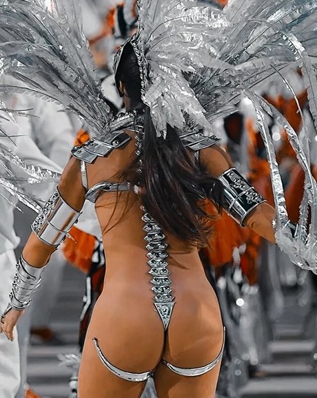 Paola Oliveira pornstar beautiful images