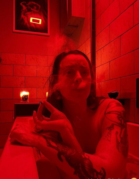 ripley1111 model pretty image