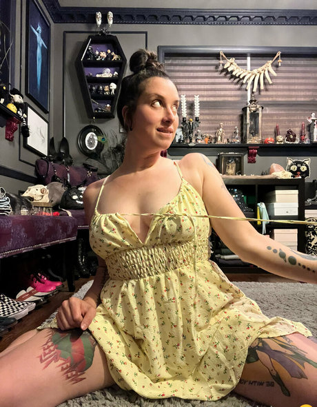 ripley1111 art actress gallery