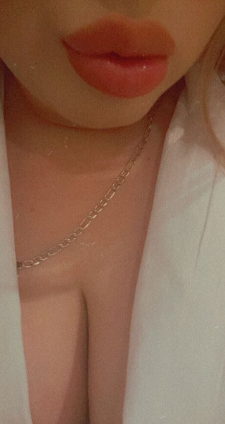 yllenaj1 nudes model pics