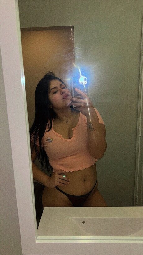 Alexandra Osuna exclusive model photo