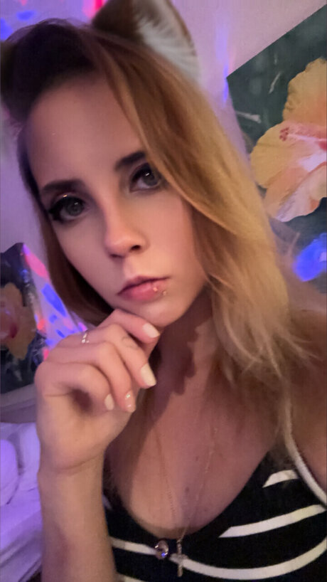 Kasey Rai Karter nice pornstar image