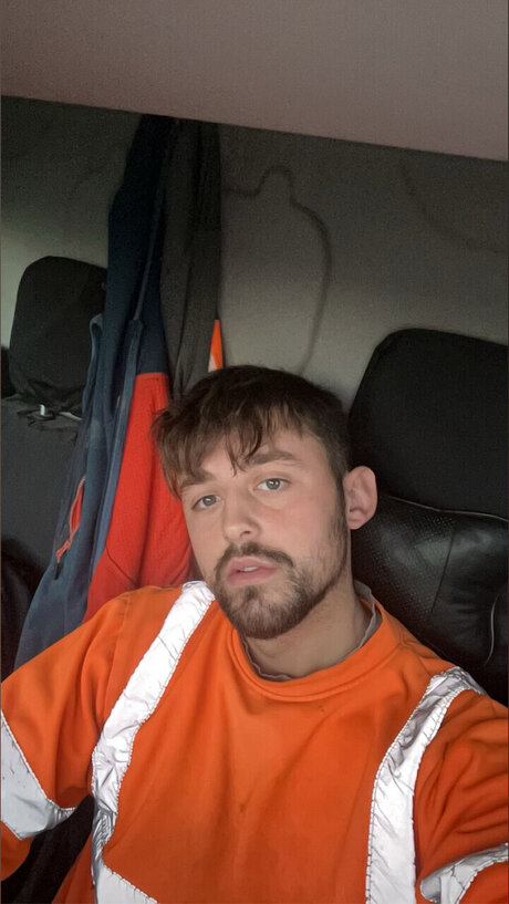 Hungtradiex adult model photo