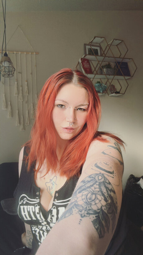 _Demon Girl_ star free image