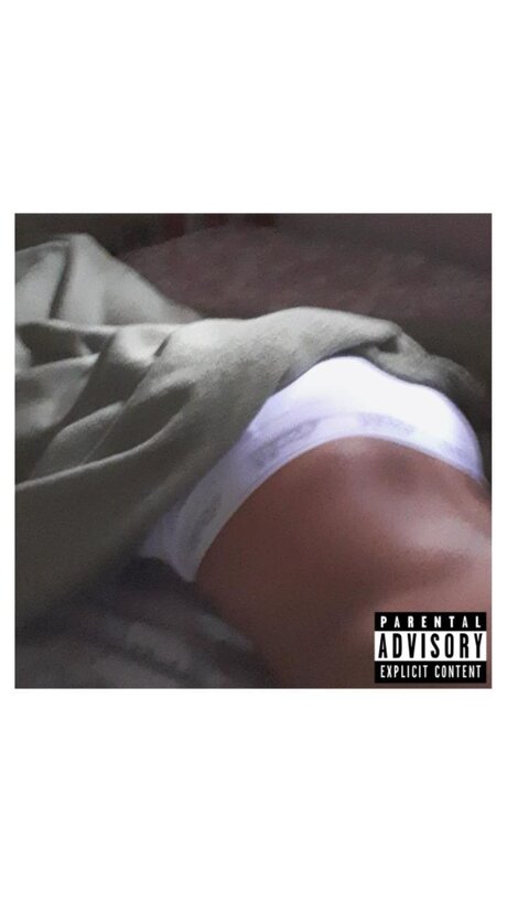 Enzo Valentim nude star img