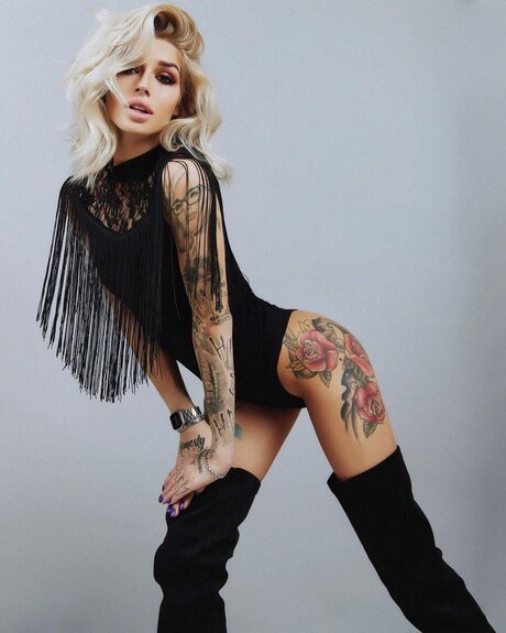 Irena Bendida sexy actress galleries